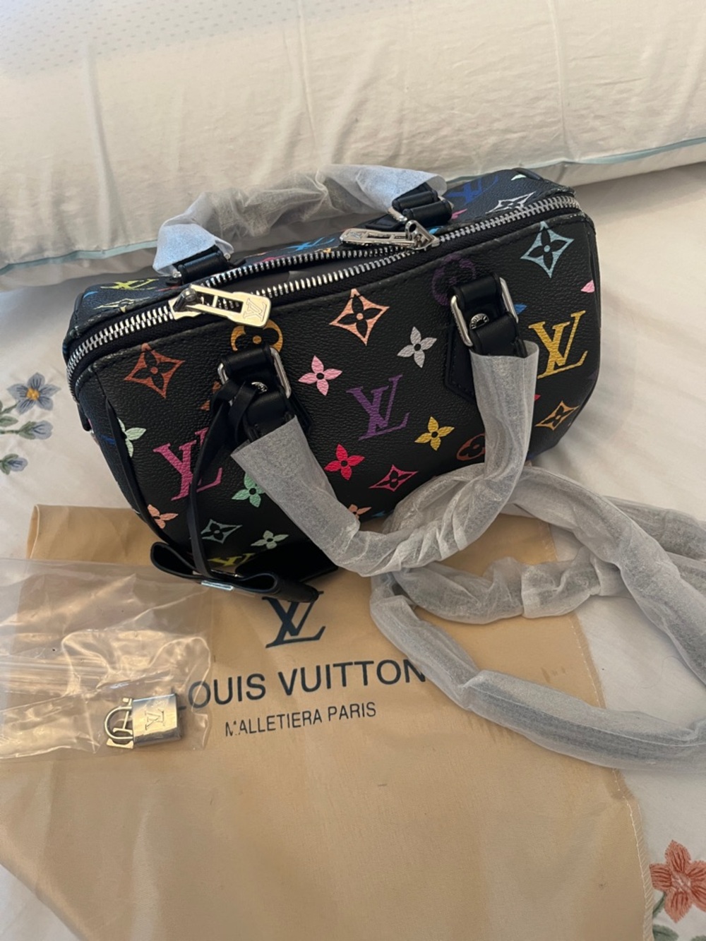 Brand new handbag copy